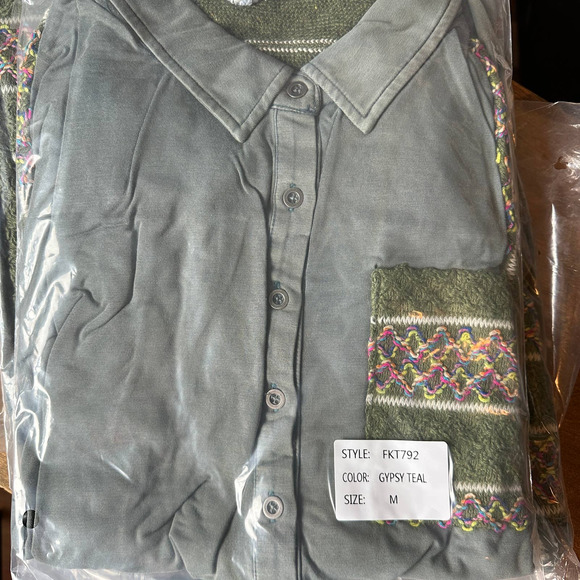 Olive Green Boho Oversize Button Up Shirt MEDIUM Bell Sleeve Slouchy Top POL NEW - Picture 10 of 11